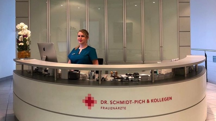 Praxis Empfang Dr Schmidt Pich Frauenarzt Hannover Oper
